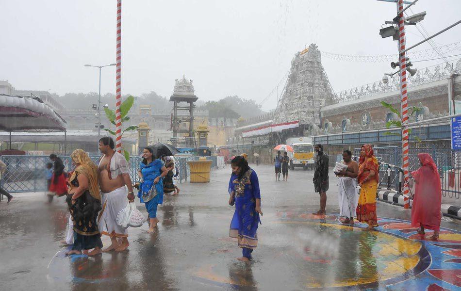 Rain Lashes Tirumala Tirupati Pics