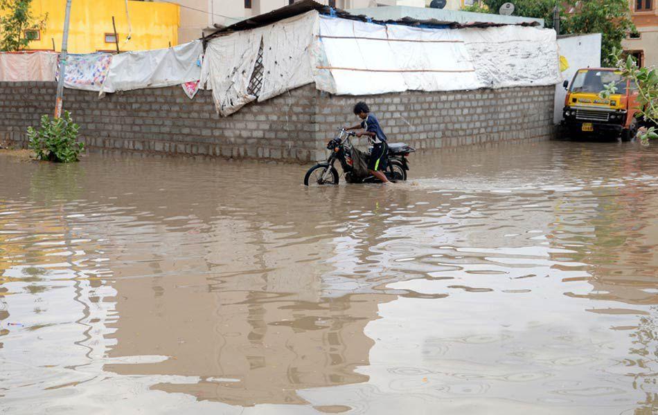 rainfall in hyderabad photos