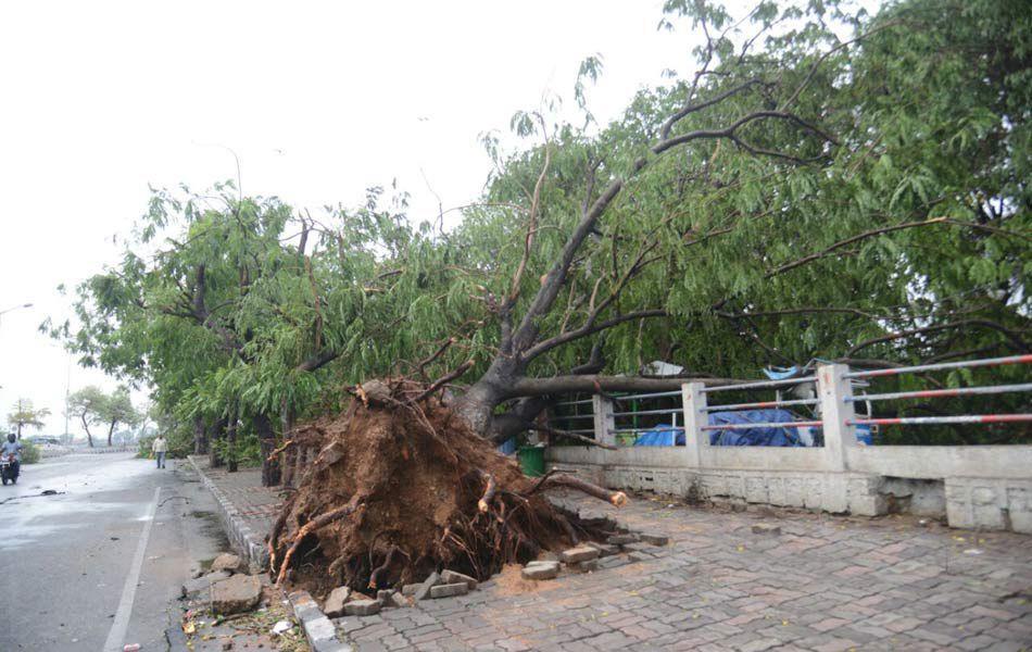 rainfall in hyderabad photos