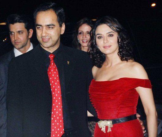 Raksha Bandhan Special : Celebs with their Siblings 