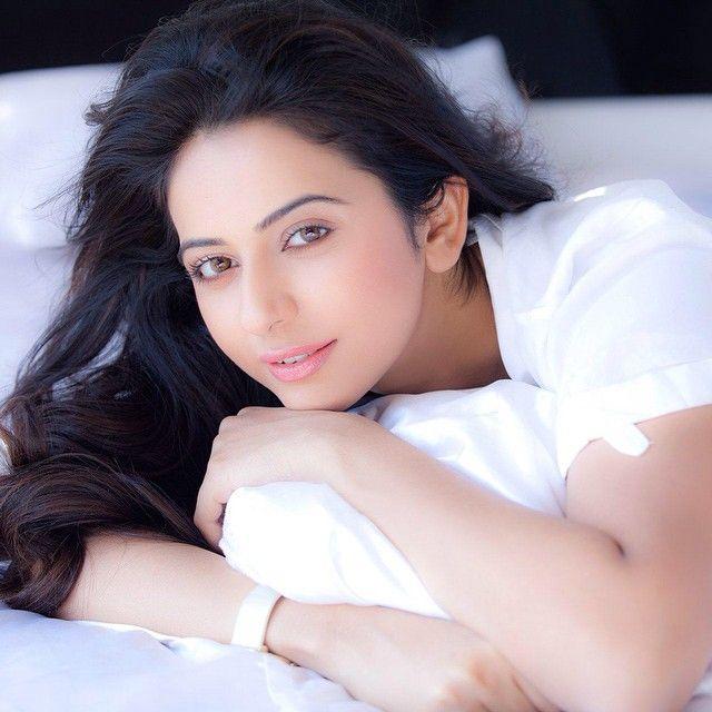 Rakul Preet Singh UNSEEN Instagram Photos
