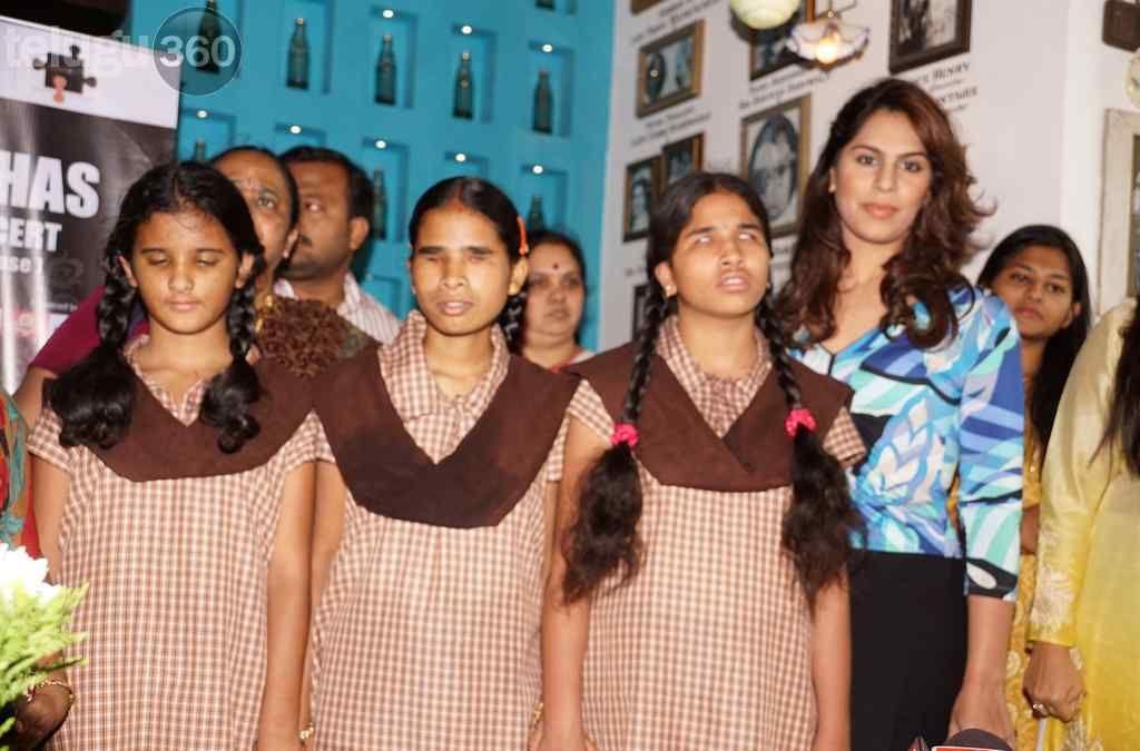 Ram Charan wife Upasana Photo Pics