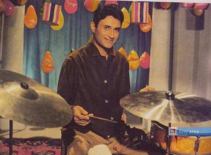 Rare & Unseen Photos Of Bollywood Celebs