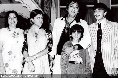 Rare & Unseen Photos Of Bollywood Celebs