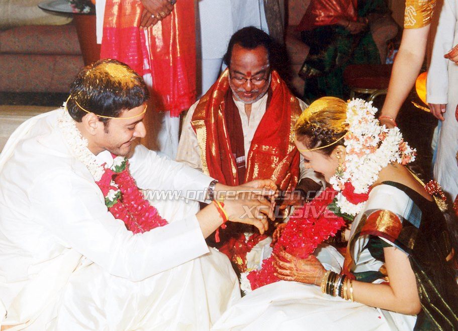 Rare & Unseen Pics of Mahesh & Namrata Wedding