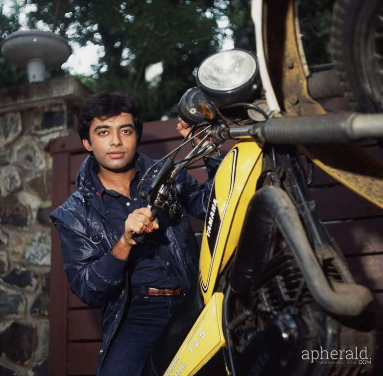 Rare Pics Of Bollywood Stars