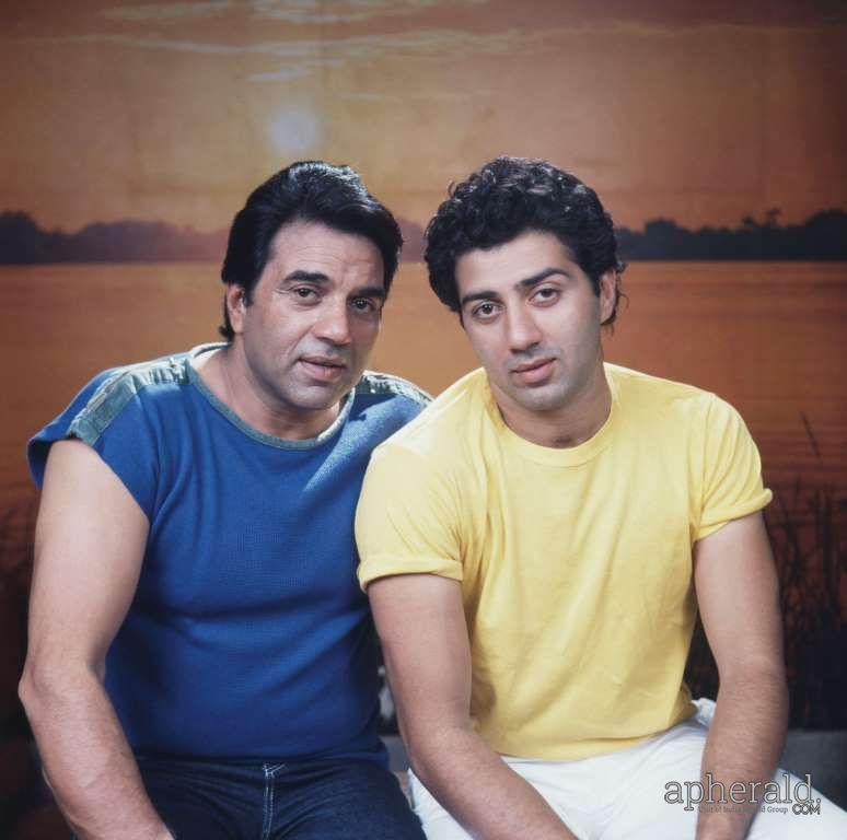 Rare Pics Of Bollywood Stars