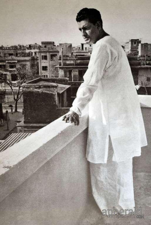 Rare Pics Of Bollywood Stars