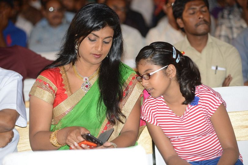 Roja with Daughter Anshu Malika Unseen Pics