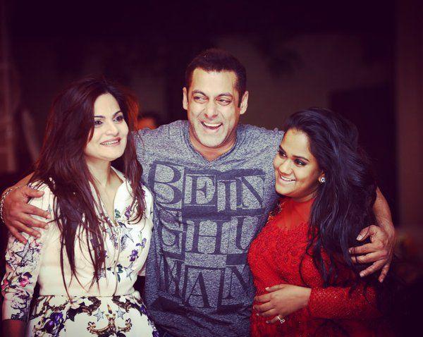 Salman Khan Sister Arpita Unseen Pics