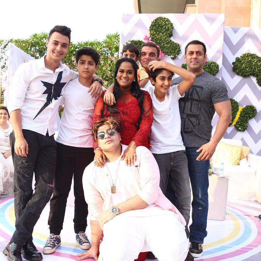 Salman Khan Sister Arpita Unseen Pics
