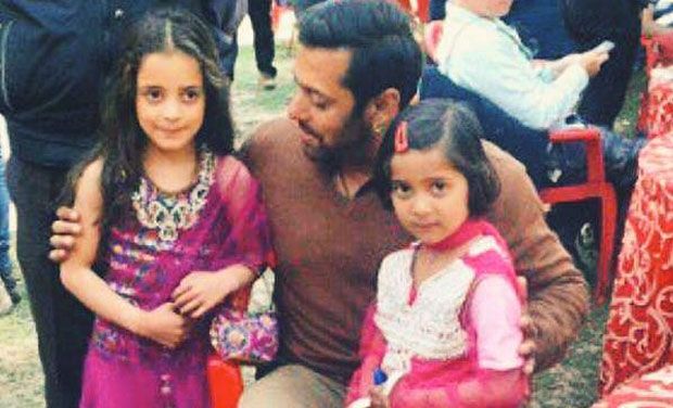 Salman Khan with Fans Unseen Pics