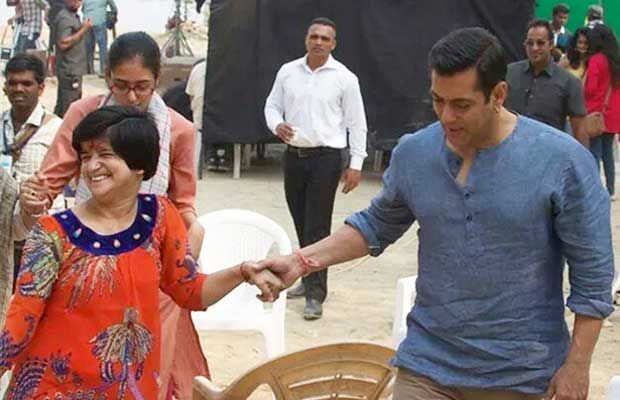 Salman Khan with Fans Unseen Pics