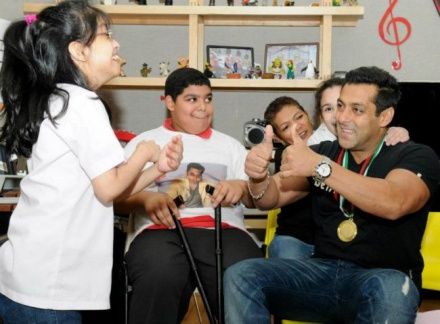 Salman Khan with Fans Unseen Pics