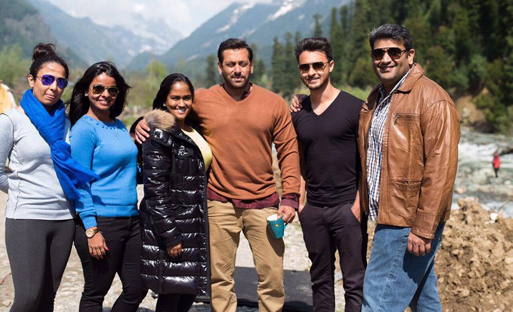 Salman Khan with Fans Unseen Pics