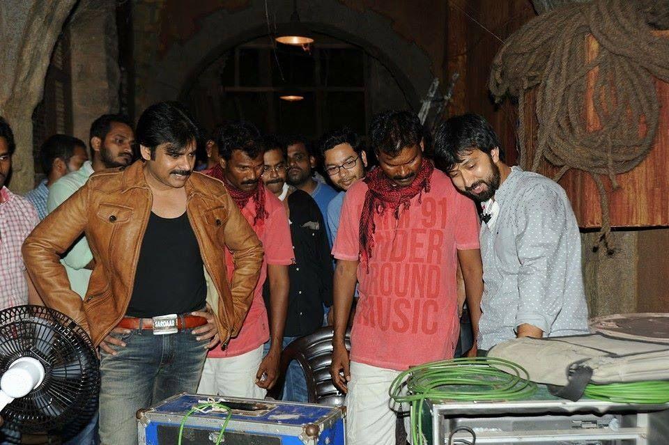 Pawan Kalyan Sardar Gabbar Singh New Working Stills
