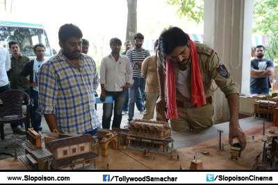 Sardar Gabbar Singh Shooting Unseen Pics