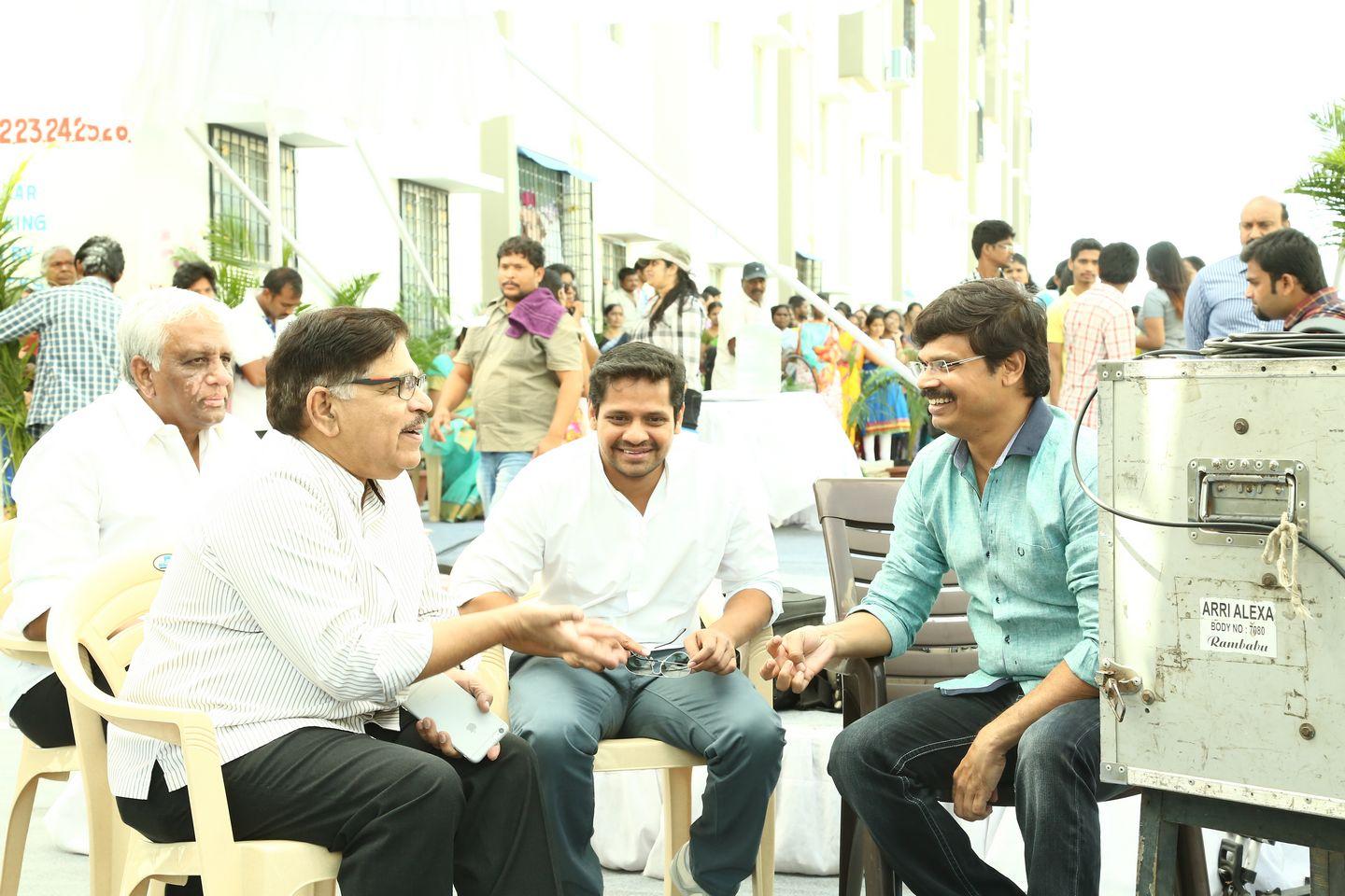 Sarrainodu Movie Working Photos