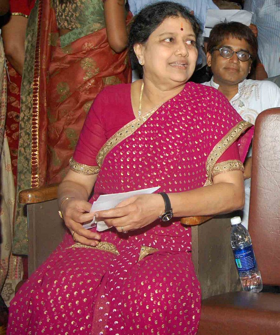 Sasikala Pushpa Unseen Photos