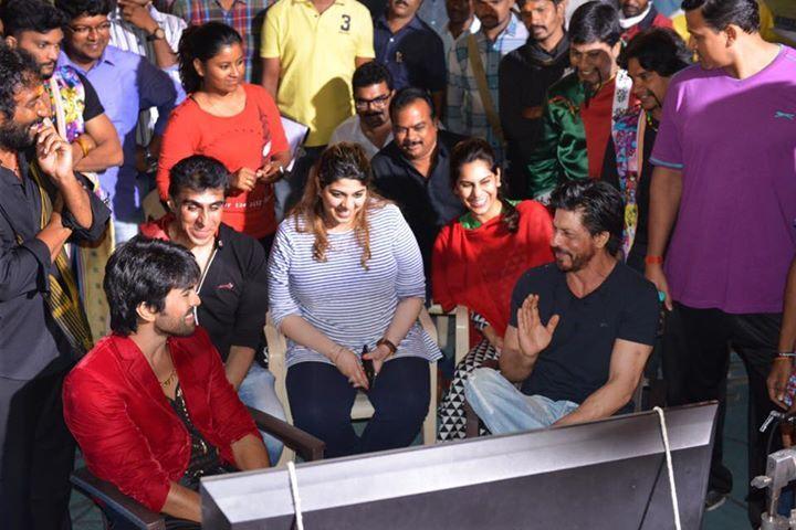 Shahrukh Khan on Set of Bruce Lee the Fighter