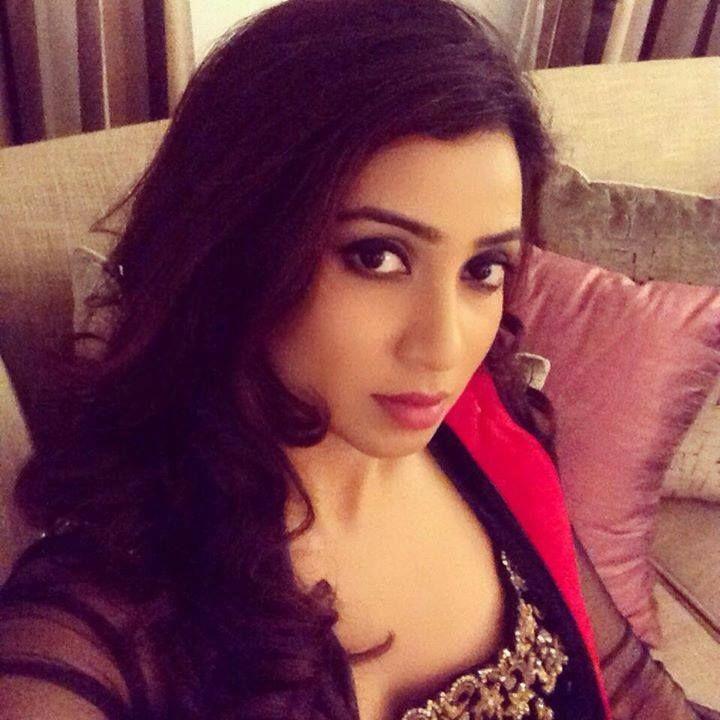 Shreya Ghoshal Rare & Unseen Photos