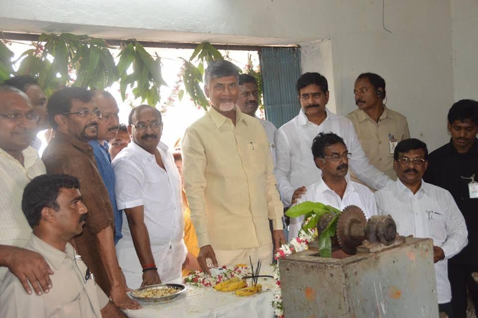 Shri Chandra Babu At Somasila Reservoir