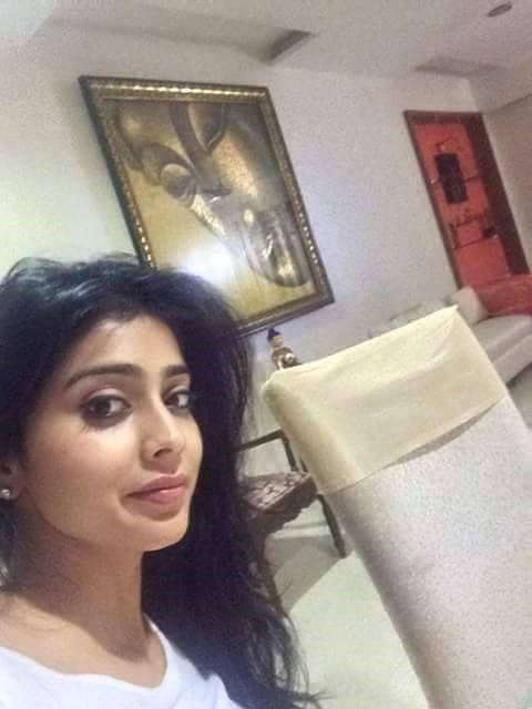 Shriya Saran Unseen Pictures