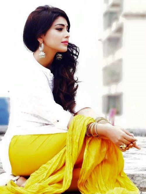 Shriya Saran Unseen Pictures