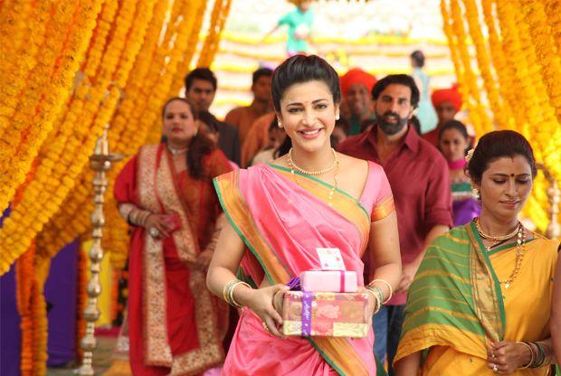 Shruthi Hassan first Look in Gabbar is Back