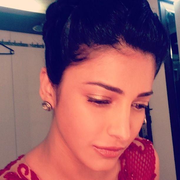 Shruthi Hassan Rare and Unseen Photos