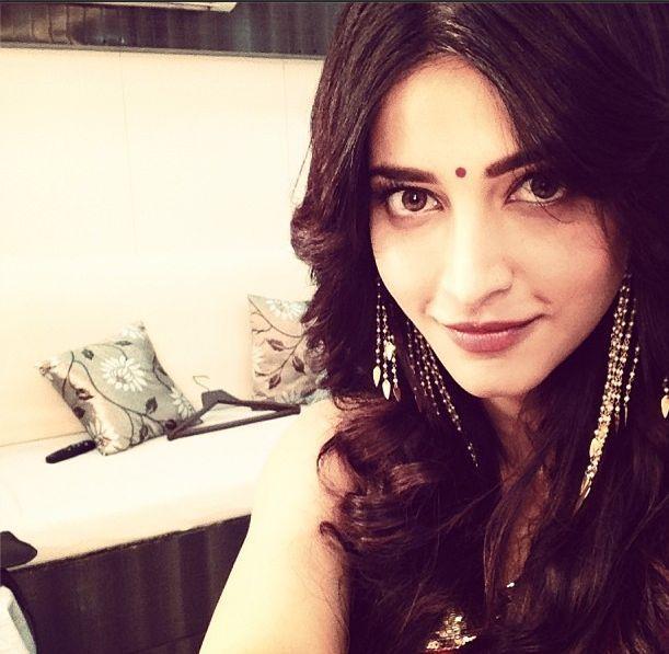 Shruti Haasan Instagram Photos
