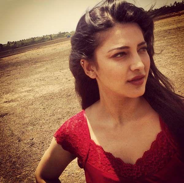 Shruti Haasan Instagram Photos
