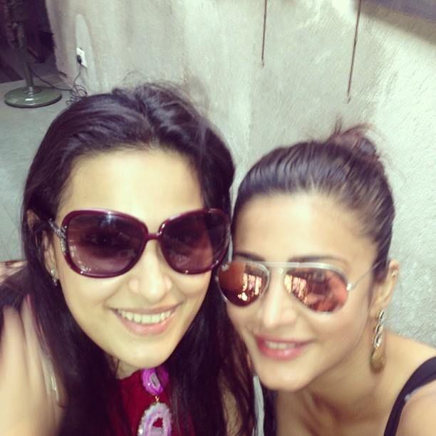 Shruti Haasan Instagram Photos