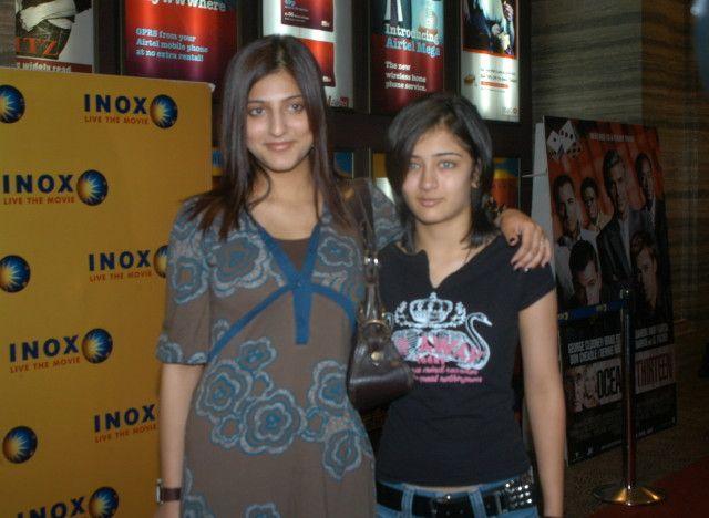 Shruti Hassan & Akshara Hassan Photo Collections