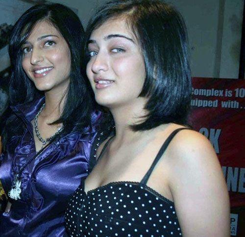 Shruti Hassan & Akshara Hassan Photo Collections