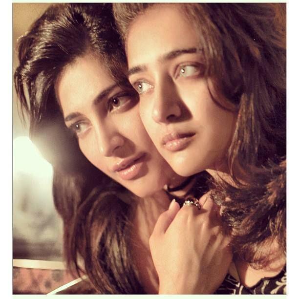 Shruti Hassan & Akshara Hassan Photo Collections