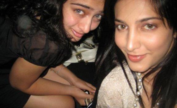 Shruti Hassan & Akshara Hassan Photo Collections