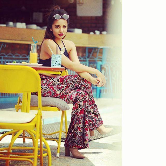 SIDE ACTRESS: Tejaswi Madivada Rare & Unseen Photos