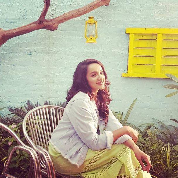 SIDE ACTRESS: Tejaswi Madivada Rare & Unseen Photos