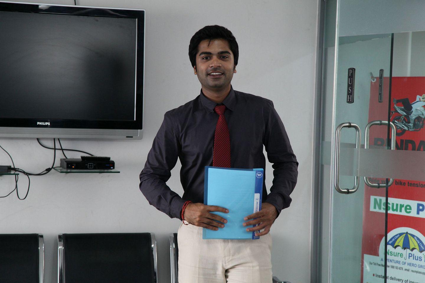 Simbu Vaalu Str Stills