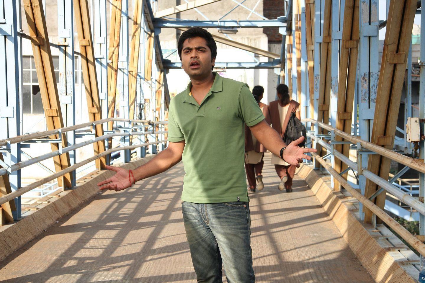 Simbu Vaalu Str Stills