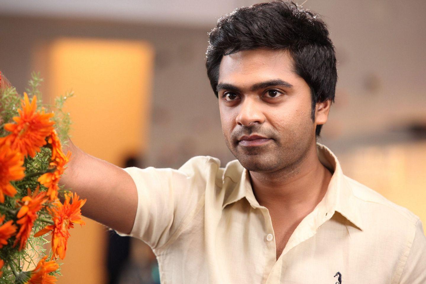 Simbu Vaalu Str Stills