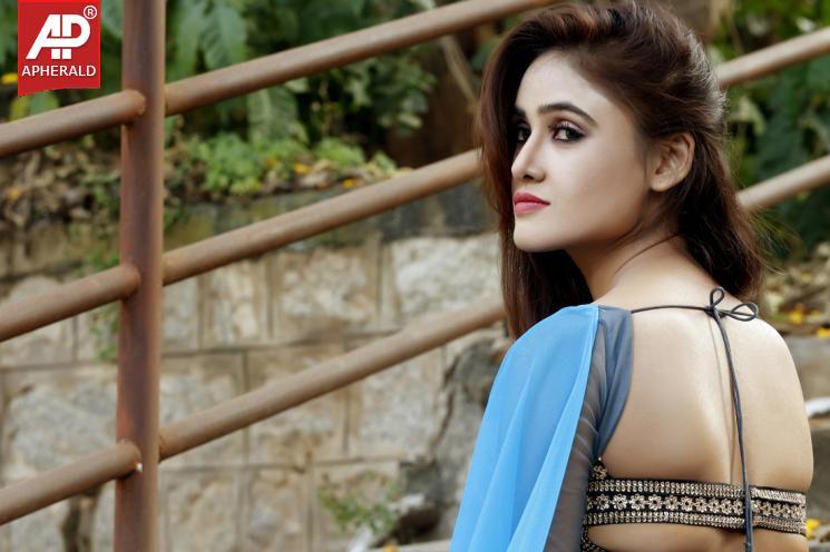Sony Charishta Sexy Images