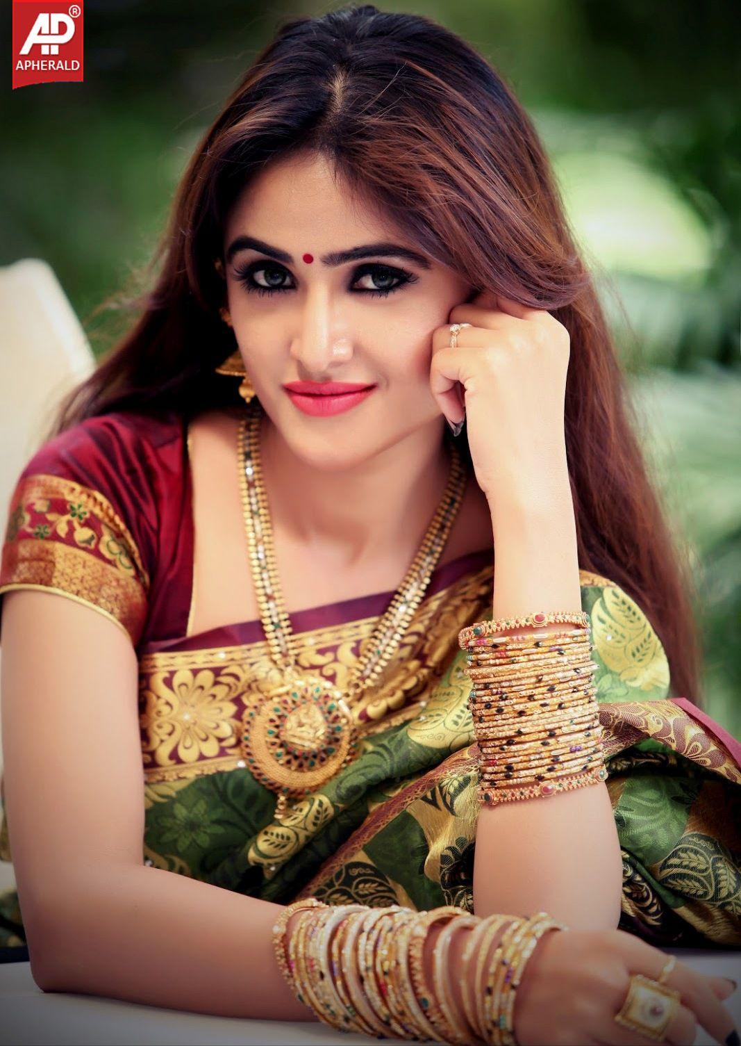 Sony Charishta Sexy Images