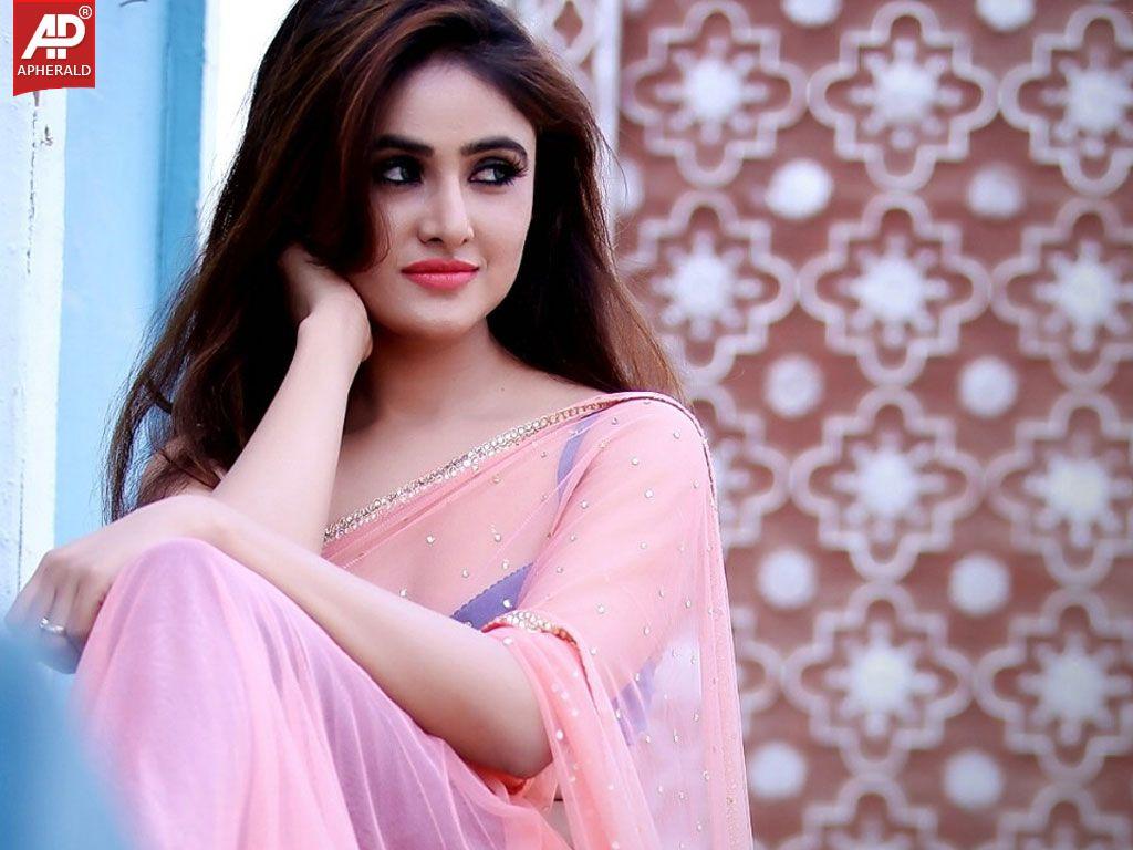 Sony Charishta Sexy Images