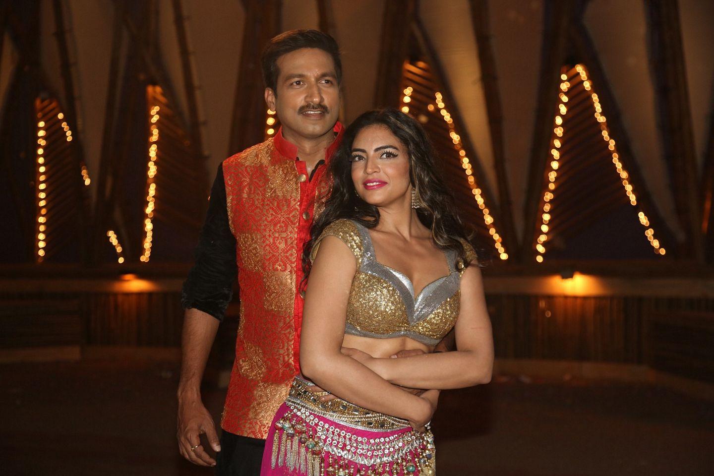 Soukhyam Item Song Working Photos