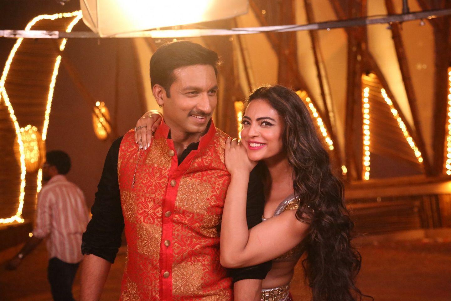 Soukhyam Item Song Working Photos