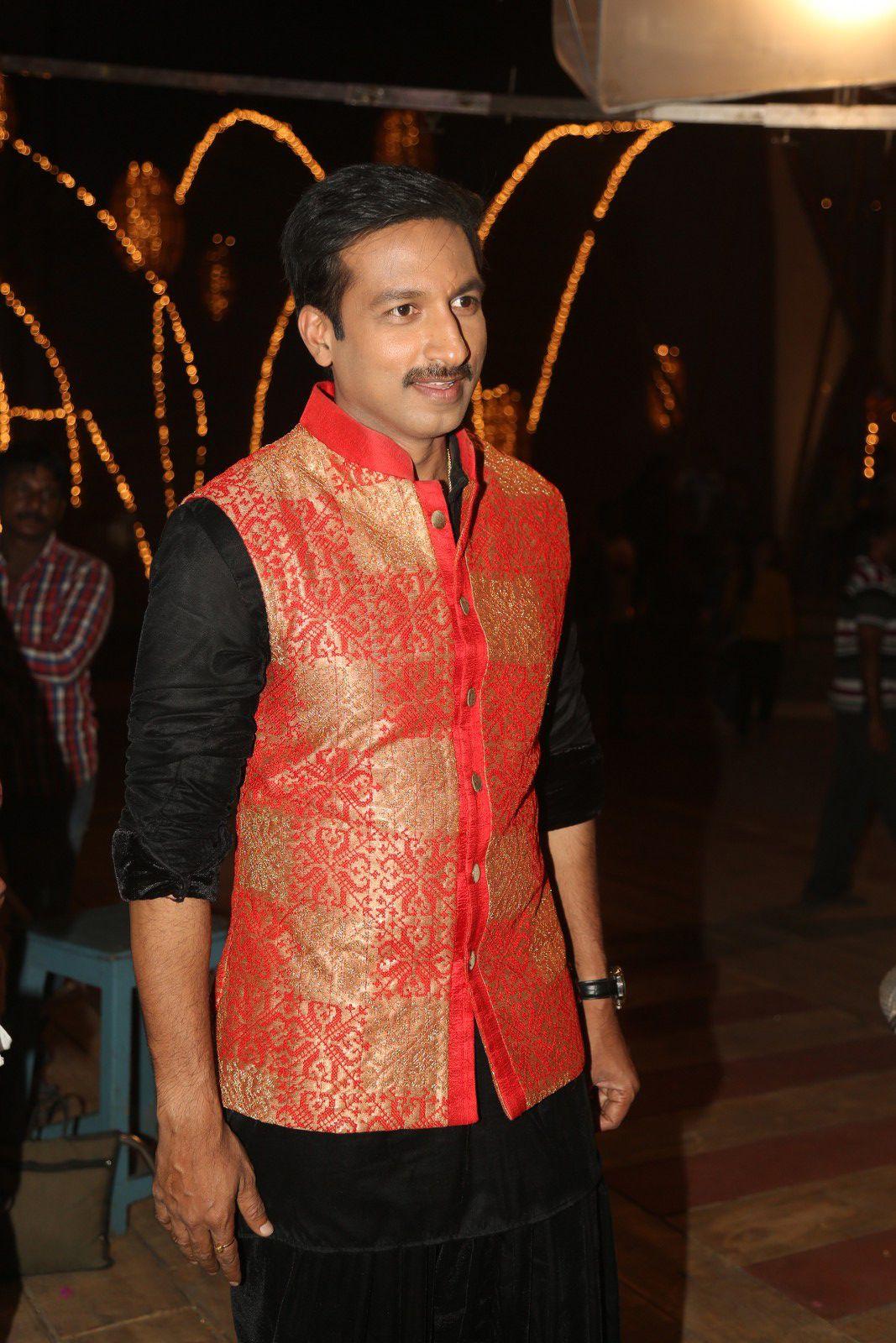 Soukhyam Item Song Working Photos