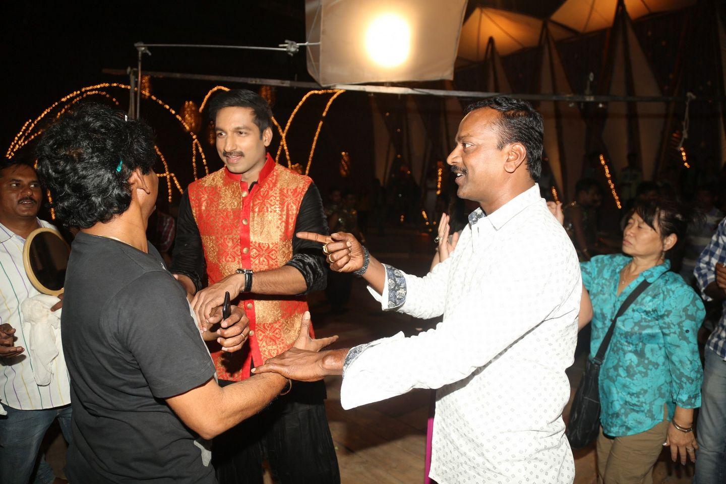 Soukhyam Item Song Working Photos