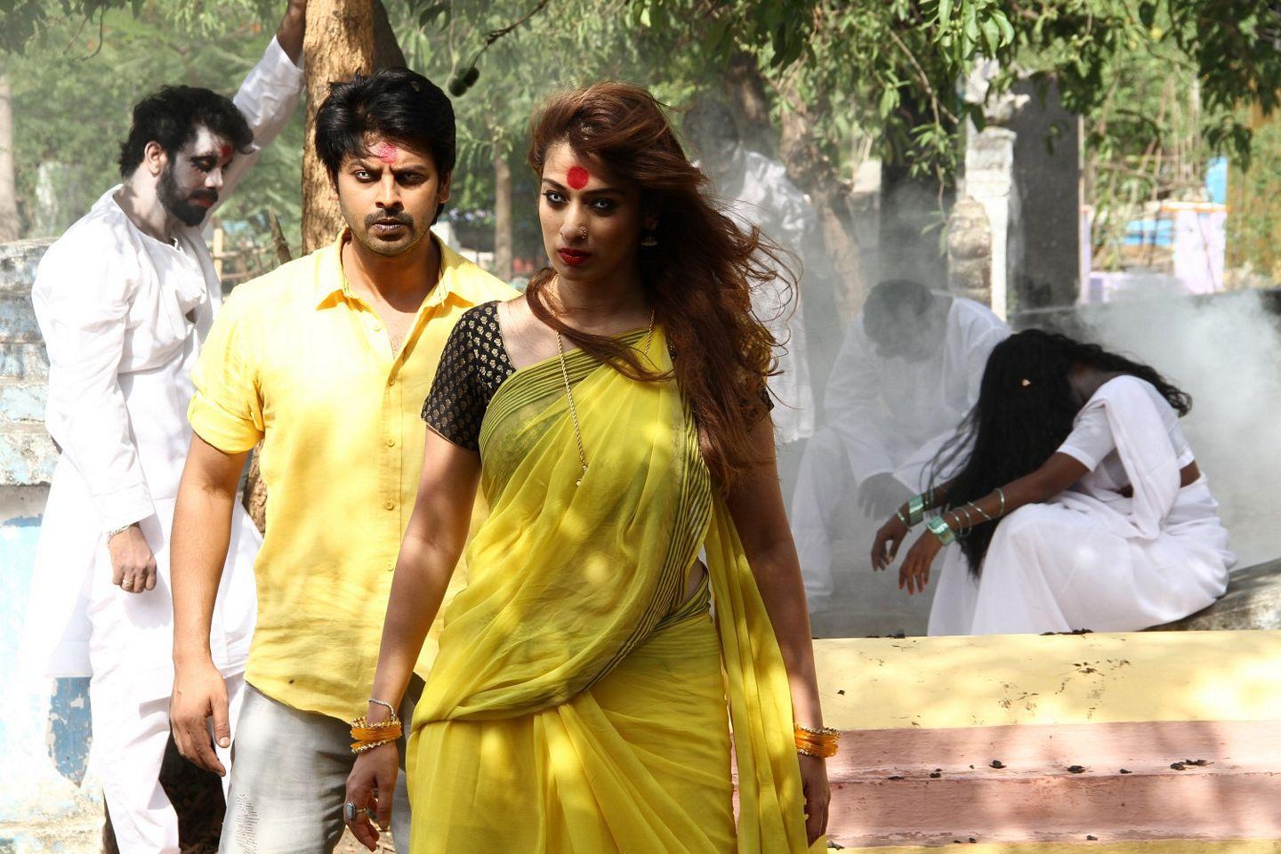 Sowkarpettai Movie Latest Stills